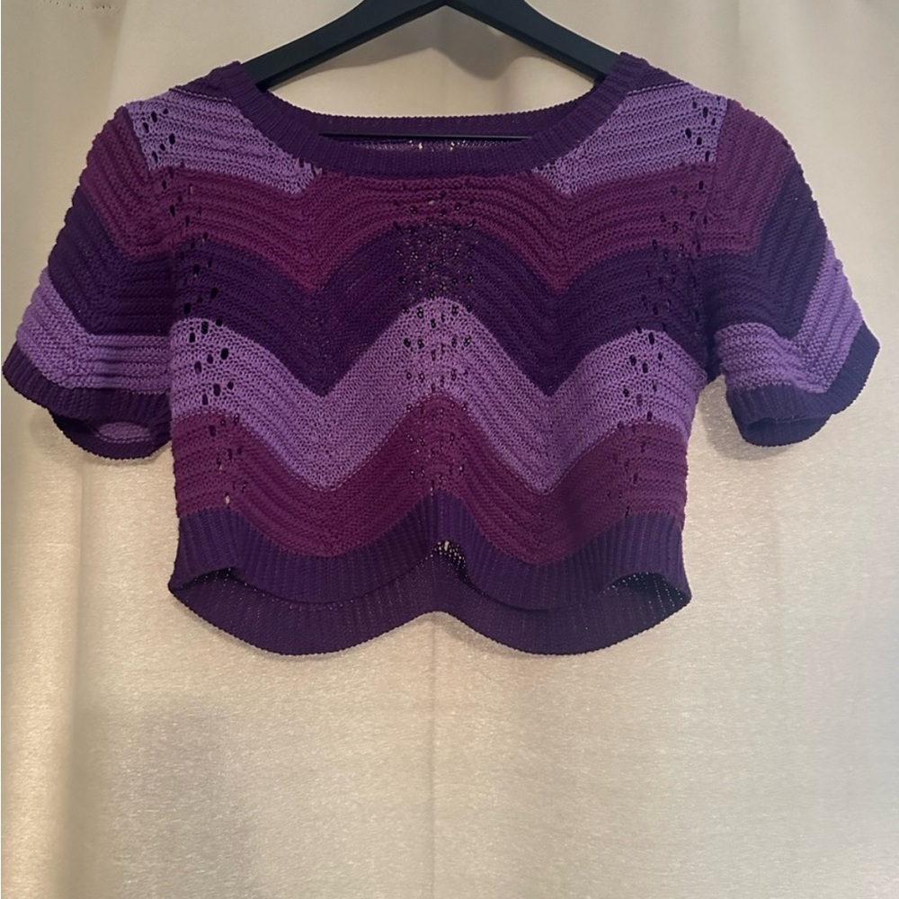 Top bundle- Size Small - Picture 2 of 5